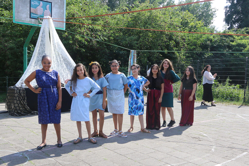 Fashionshow van Stichting Samra in Presikhaaf